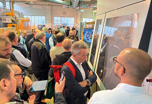 Immer wieder staunt die Fachwelt über die Fertigungszelle der Conturex-Anlage.