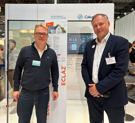 Gespräch am Saint-Gobain Stand: Pascal Decker, Geschäftsführer von Saint-Gobain Glass Deutschland (r.) und GW Redakteur Matthias Rehberger.