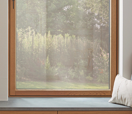 Die besonders schlanken Rahmen mit ­abgeschrägtem Flügeldesign innen bringen ein Maximum an ­Tageslicht.