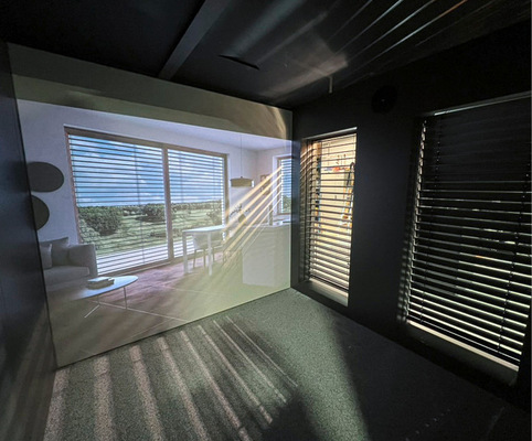 Der Cube läßt eine sehr realistische Simulierung des Sonnenschutzes von verschiedenen Produkten wie Raffstore, ZIP und Rollläden zu.