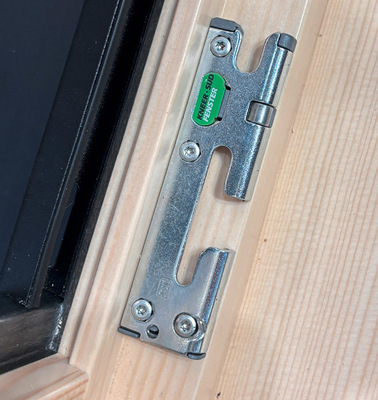 … verfährt gegenläufig und bietet damit eine erhöhte Grundsicherheit.