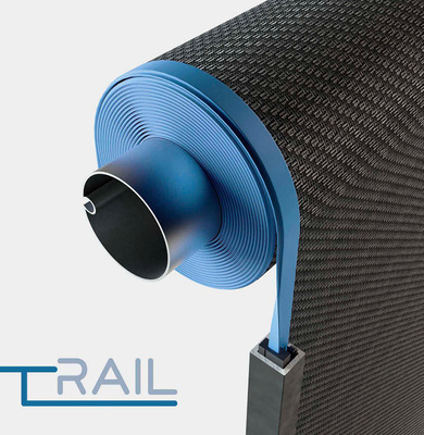 Der Behang wird durch TRail seitlich stabiler geführt, was eine gleichmäßige Tuchspannung auch bei höheren Windlasten gewährleistet.