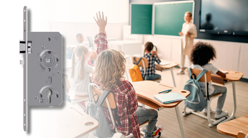 Der „Classroom-Türverschluss“ von SAG bietet Schutz vor unbefugtem Zutritt während des Unterrichts, zum Beispiel bei einem Amoklauf.