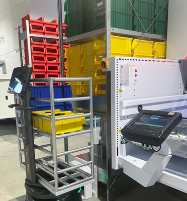 Der Luckibot Pro Carry 1-Basic Version ist ein hochmoderner, autonomer ­Transportroboter, der speziell für die Optimierung von innerbetrieblichen ­Logistikprozessen entwickelt wurde.