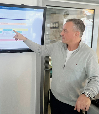 Tim Gummersbach schätzt vor allem, dass sich  Terminplanungen standortunabhängig planen lassen.