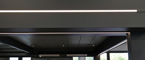 Selbst Sonderausstattungen wie LED-Strahler oder flexible LED-Stripes sind bereits ­vormontiert oder lassen sich mit wenigen Handgriffen integrieren. - © Foto: TS