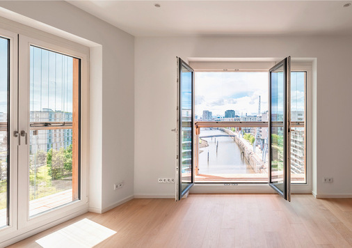 Der Komfortpilzbolzen gewährleistet in Roots das dauerhaft leichtgängige  ­ Öffnen und Schließen der Fenster und verbindet dies mit einem hohen Maß an Sicherheit und Dichtschluss.