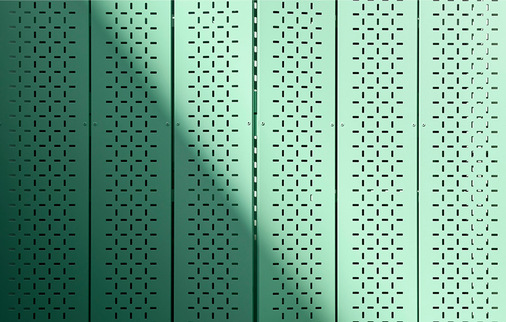 12 Flügel pro Element sind bei Ehret kein Standard. 780 ca. 20 cm breite speziell hergestellte Flügel wurden zu  82 Elementen verarbeitet.