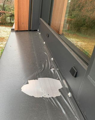 Abplatzung durch Fehler in der Vorbehandlung