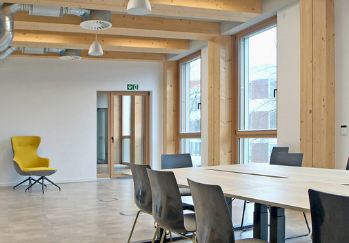 STEPS, Bürogebäude in Gronau, Holzfenster, Lärche