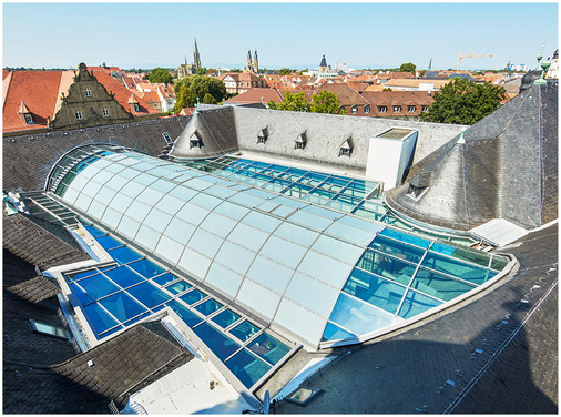 Für die Glaskonstruktion kam Solarlux A61 mit ­einem Ug-Wert von 1,0 W/m²K zum Einsatz, das von der ­Hunsrücker Glasveredelung Wagener gefertigt wurde.