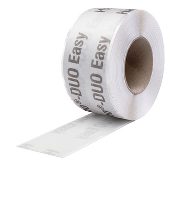 Der untere Fensteranschluss wurde mit Hanno-Folienband DUO Easy 240 ausgeführt.