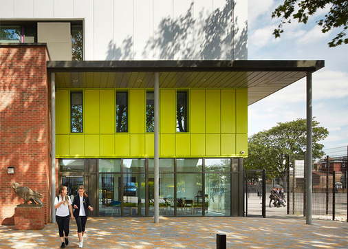 Der Entwurf für die Stratford School Academy folgt dem Konzept des Büros Nicholas Hare Architects LLP.