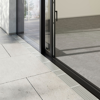 Auf 1000 qm Grundfläche bietet die neue Produktionshalle SIEGENIA beste Voraussetzungen für die Fertigung der neuen Bodenschwellen aus Glasfaserkunststoff (GFK).