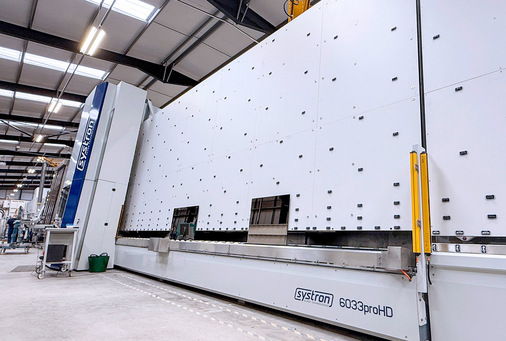 Die systron 6033proHD bei SGP ist für Jumboformate und einen durchgängige vertikale Bearbeitung ausgelegt
