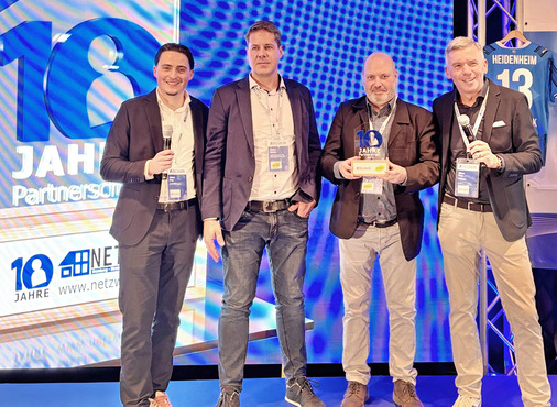 Schon über 10 Jahre dabei: Das Unternehmen Gutbrod. Auf der Bühne die Geschäftsführer Uwe Kopf und Stefan Reitze.