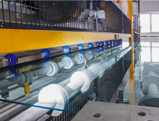 Ohne Berührung der der Glasoberfläche ­entfernt der Tornado-Channel nahezu 100 % der ­Trennpuderpartikel.