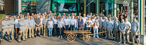 Das 1901 von Christian Schneider gegründete Unternehmen mit 70 Mitarbeiterinnen und Mitarbeitern wird heute in der vierten Generation von den Brüdern Wolfgang und Thomas Schneider geführt.