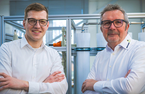 David Hannappel (l.) und Christoph Gilles, Experten für Wasseraufbereitung in glasverarbeitenden Unternehmen.