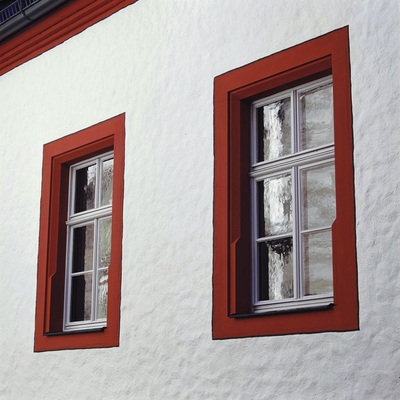 Mundgeblasenes Glas wird gerne bei der originalgetreuen Restaurierung eingesetzt: Rathaus von Marktredwitz.