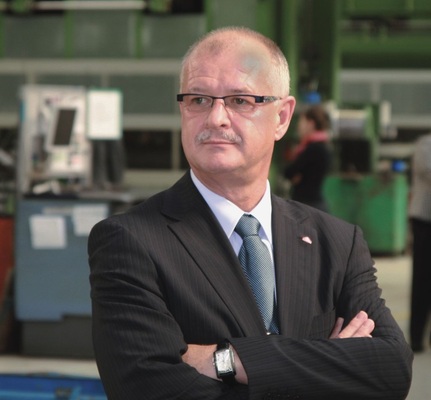 Dr. Eckhard Keill (54) führt auch in den nächsten Jahren die Roto Frank AG. Der Vertrag mit ihm wurde vom Aufsichtsrat vorzeitig verlängert und dauert nun bis Ende 2012.