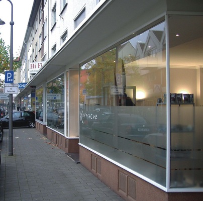 Einfachverglaste Fenster sind wahre Energieschleudern und belasten das Klima, aber gerade deshalb bieten sie für Fensterbauer gute Argumente, gezielt potenzielle Auftraggeber anzusprechen.