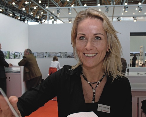 Nicole Holtgreife, Pressereferentin von Solarlux:<br />„Die neue GLASWELT – einfach toll.“