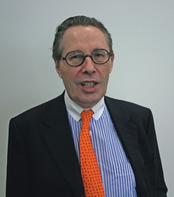 Bernd Kramer, Interpane Glas Industrie AG:„Mir gefällt die gelungene Mischung aus Aktualität und Lockerheit. Sehr positiv ist auch, dass man bei der GLASWELT online auf das Heftarchiv mit Stichwortsuche zugreifen kann, und natürlich die tagesaktuellen News auf www.glaswelt.de.“