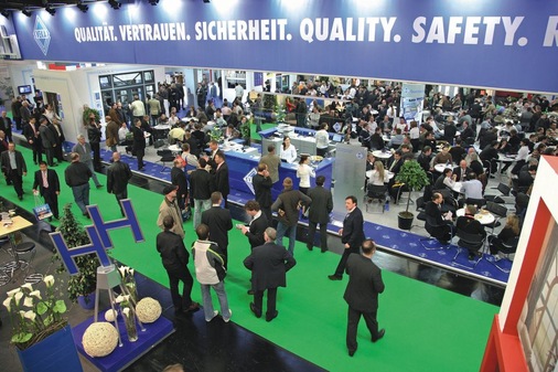 Schon zum Messestart am 2. April ergossen sich teilweise wahre Besucherströme aus aller Welt durch die Hallen - zur Freude der Aussteller.