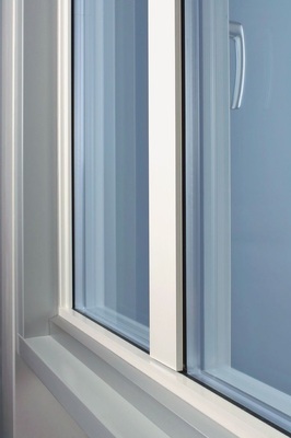 Schweizer InnovationenDas Top-Win Trend (1a-Hunkeler) überzeugt durch seine schlanke Form. Der Rahmen lässt sich zu 100% hinter das Mauerwerk einbauen.