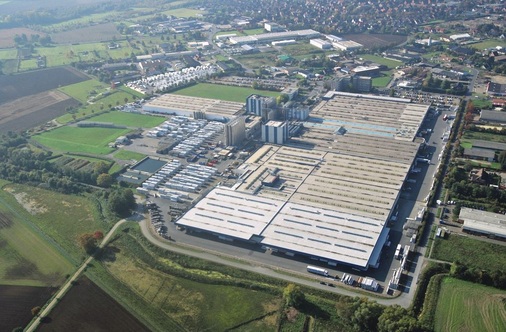 Profile aus SendenhorstDie Veka AG aus Sendenhorst bietet als einer der wenigen Systemgeber in Deutschland ausschließlich Profile an, die den strengen Anforderungen der RAL-Güte­gemeinschaft entsprechen. So können Fensterhersteller lückenlos die Qualität ihrer Produkte dokumentieren.