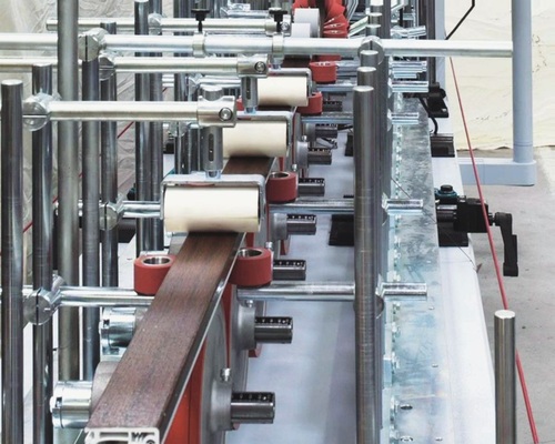 Folien für PVC-ProfileUmmantelung von PVC-Profilen