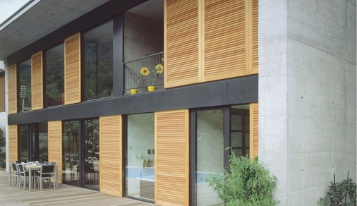 Ästhetisch und funktionalVilla mit Frontslide 60-Schiebeladenanlage