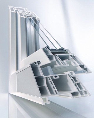 Geneo ist anders als die anderenDas Profil besteht aus dem hochstabilen ­Hightech-Werkstoff Rau-Fipro, das seit Jahren schon im Flugzeugbau und im Formel-1-Sport ein­gesetzt wird.