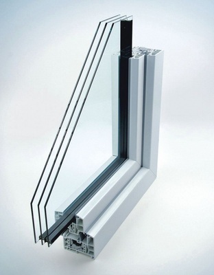 Auf dem Weg zum StandardBei künftigen Verschärfungen der EnEV werden sich die Anforderungen oft nur noch mit 3-fach-ISO um­setzen lassen.