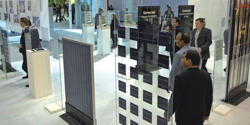 Die Sonderschau glass technology live 2010 zeigt zukunftsweisende neue Konzepte für fassadenintegrierte Photovoltaik.