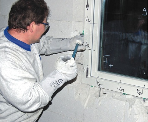 Manuelle ­EinbruchprüfungNach der ­statischen und dynamischen Prüfung wurde ein manueller Einbruchsversuch ­unternommen.