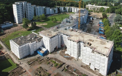 Von zehn auf vier Stockwerke: Rückbau und Modernisierung der ­„Neuen Burg“.