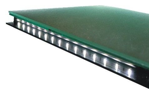 Sonderprodukte im SortimentBei dieser Ablageplatte aus Glas kommt eine indirekte LED-Beleuchtung über die Glasreflektion der unteren schwarzen Scheibe zum Tragen.