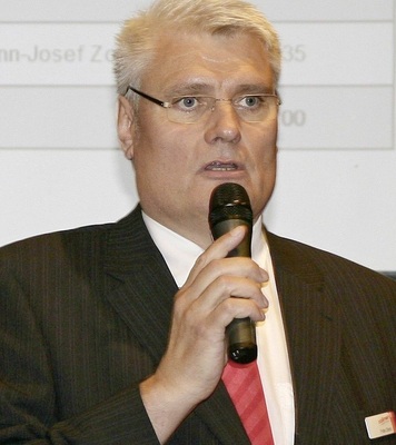 Geschäftsführer Peter Stein ist seit 1976 im Unternehmen und verheiratet mit der Inhaberin Ute Stein geb. Zöllner.