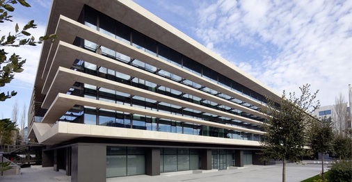 Dieses Gebäude am Maroussi Plaza in Athen ist mit dem arcon-Sonnenschutzglas sunbelt atlantis 40/20 ausgestattet.