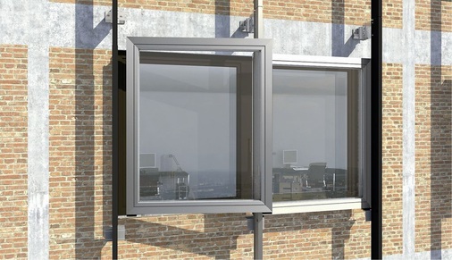 Die neuen Fensterelemente werden auf der Innenseite der Traglisene montiert, während die alten Fenster vorerst in der Fassade verbleiben.