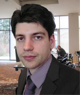 Patrick Wortner vom ift Rosenheim erläuterte in Mainz wie man als Fensterbauer Schritt für Schritt zu einer Fenster-EPD kommt.