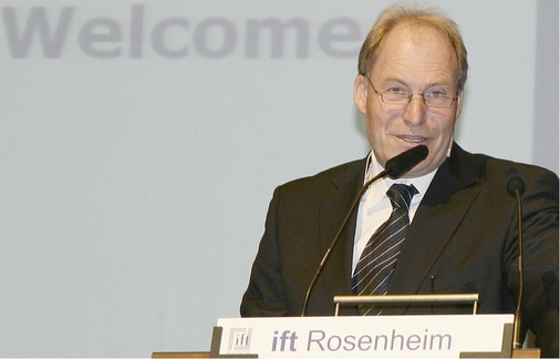 Ift-Institutsleiter Prof. Ulrich Sieberath konnte zu den Fenstertagen wieder fast 1000 ­Teilnehmer begrüßen.