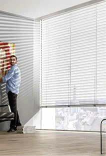 
Kaum ein anderes Produkt im Sonnenschutzbereich kann mit so vielen Varianten aufwarten, wenn es darum geht das Licht zu lenken. 
