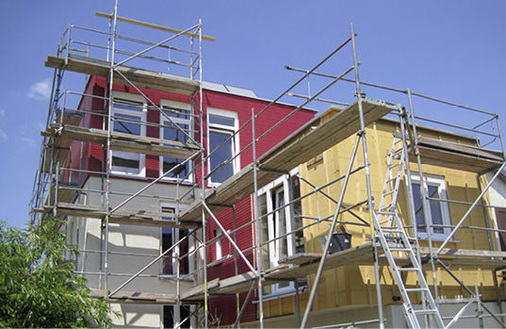 
Lösungen gibt es viele beim Einbau von Rollläden. Entscheidend ist es das richtige Produkt an den richtigen Ort zu bringen und dabei die Details richtig zu lösen.
