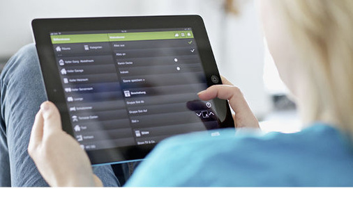 <p>
Tablets werden zukünftig eine immer wichtigere Rolle bei der Steuerung der Gebäudetechnik spielen und informieren vor allem darüber, was wann wo und warum passiert. 
</p> - © Foto: Margiotta-Automation

