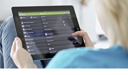 
Tablets werden zukünftig eine immer wichtigere Rolle bei der Steuerung der Gebäudetechnik spielen und informieren vor allem darüber, was wann wo und warum passiert. 
