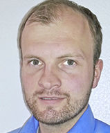<p>
Björn Kethorn ist Sachverständiger für feuchte- und wärmetechnische Bauschäden und Leiter der Anwendungstechnik Bau bei Hanno.
</p>