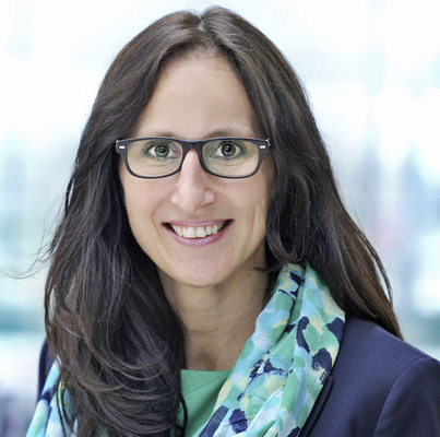 Die Betriebswirtin Elke Harreiß ist für die NürnbergMesse ­projektverantwortlich für die fensterbau/frontale. Sie erwartet einen Besucheransturm, der an die Hundertausender-Marke der Vorveranstaltung herankomme.